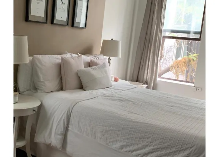 Beautiful 2Br - Heart Of Manhattan